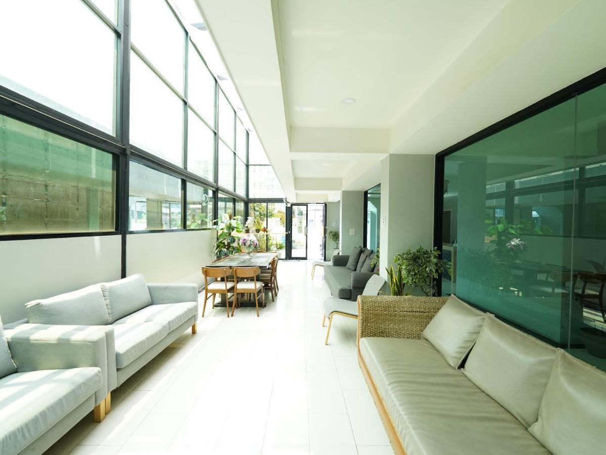Roomquest Bangkok Don Mueang Airport Екстер'єр фото