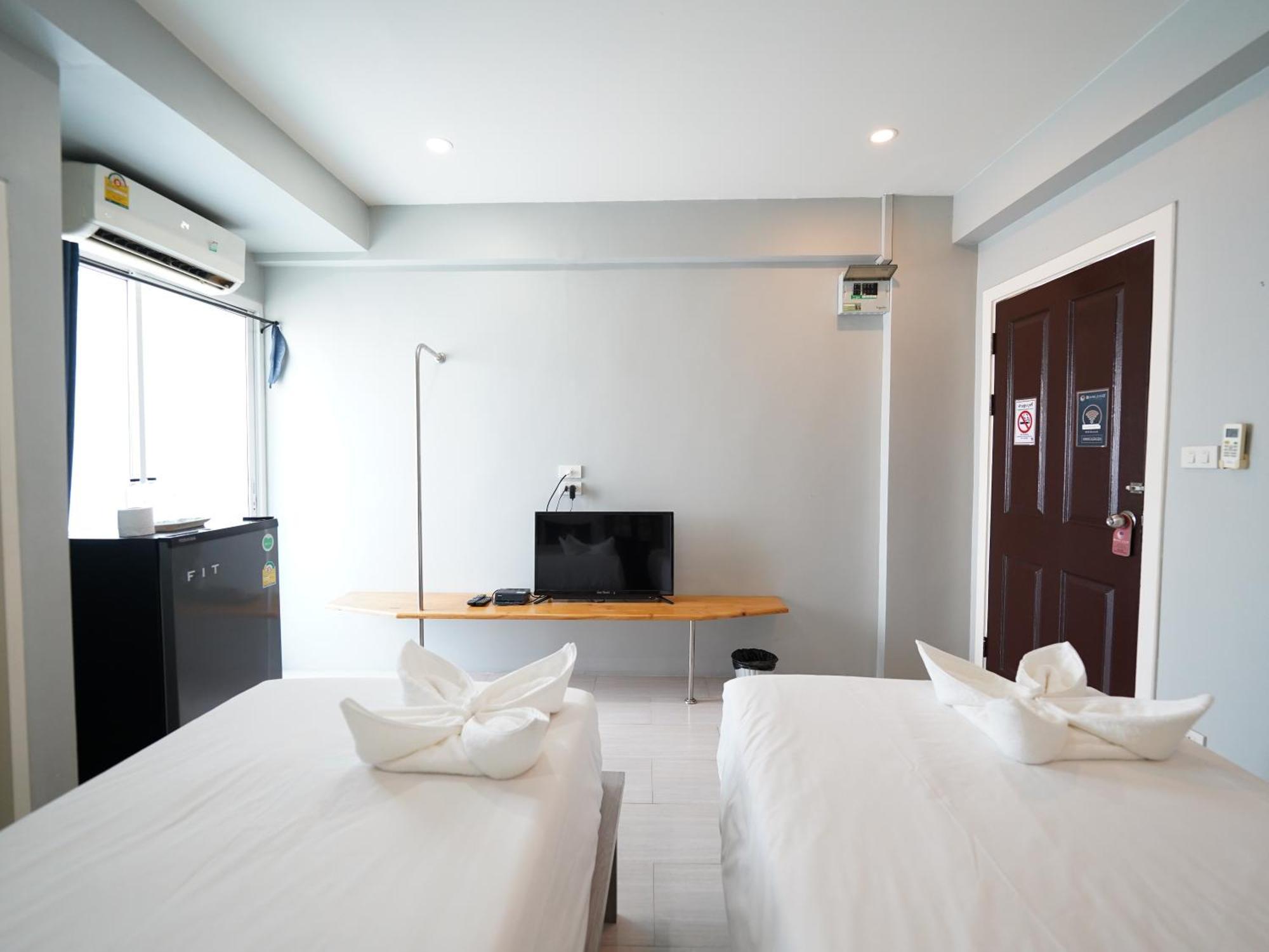 Roomquest Bangkok Don Mueang Airport Номер фото