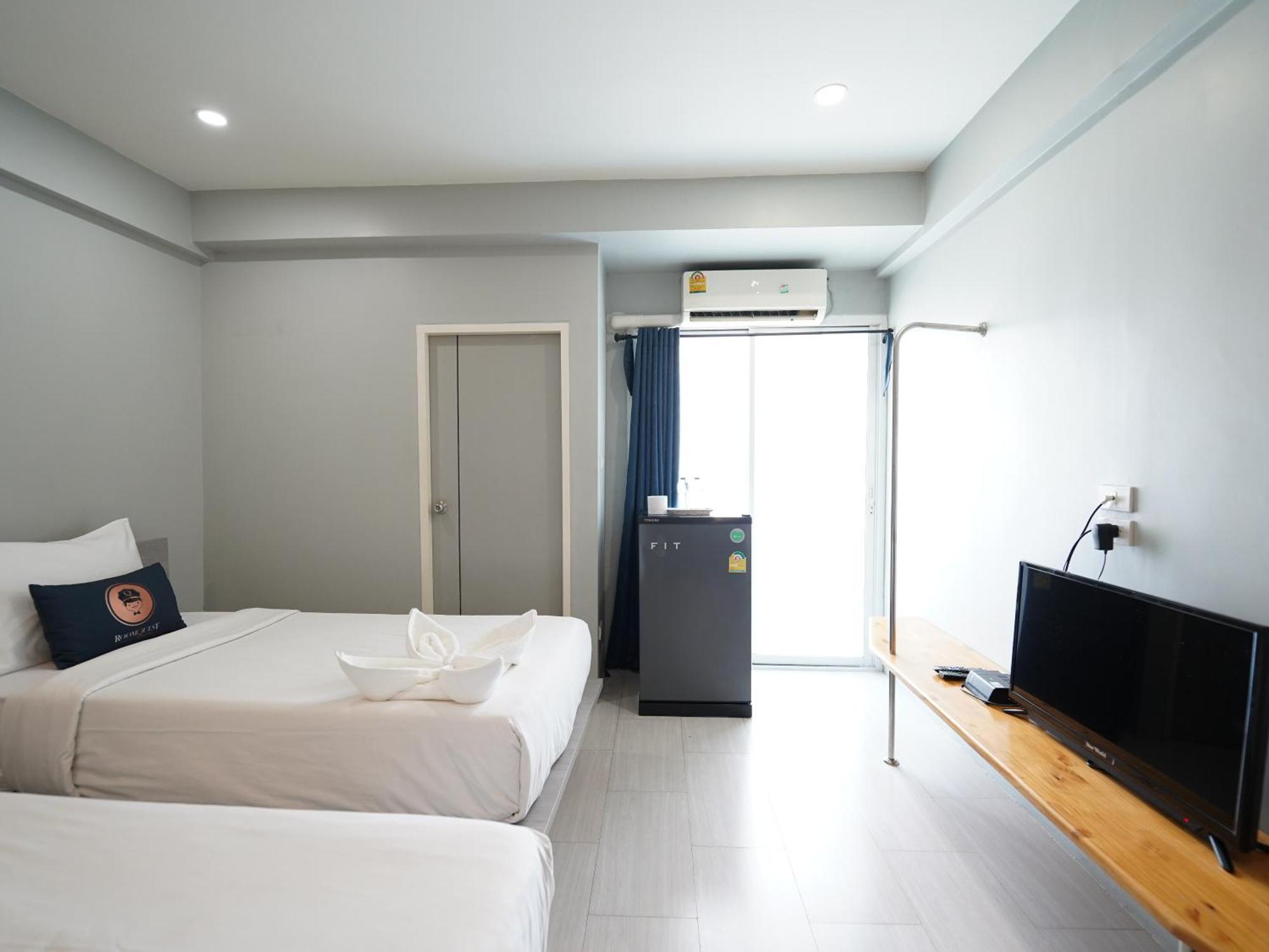 Roomquest Bangkok Don Mueang Airport Номер фото